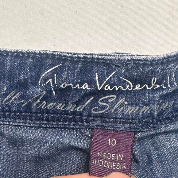 Gloria Vanderbilt Size 10 Slimming Vintage Y2K Shorts - Picture 3 of 5